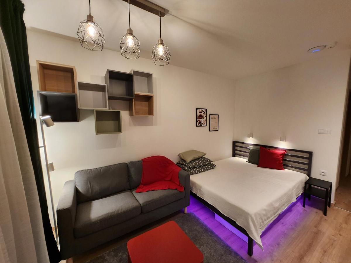Apartman 18 Aparthotel Debrecen Kültér fotó